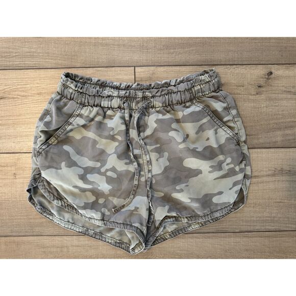 American Eagle Outfitters Pants - American Eagle Camo Shorts Women's Small Green Lightweight Elastic Waist Lyocell